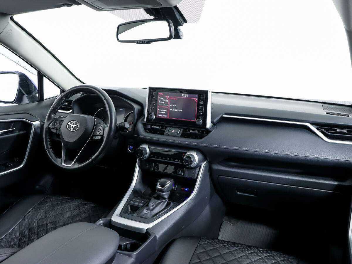 Toyota RAV4 2021 года с пробегом. Фото: #8