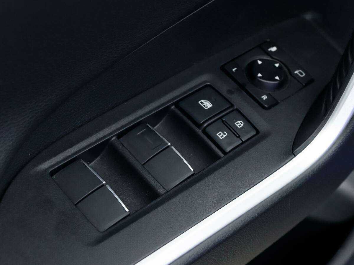 Toyota RAV4 2021 года с пробегом. Фото: #11