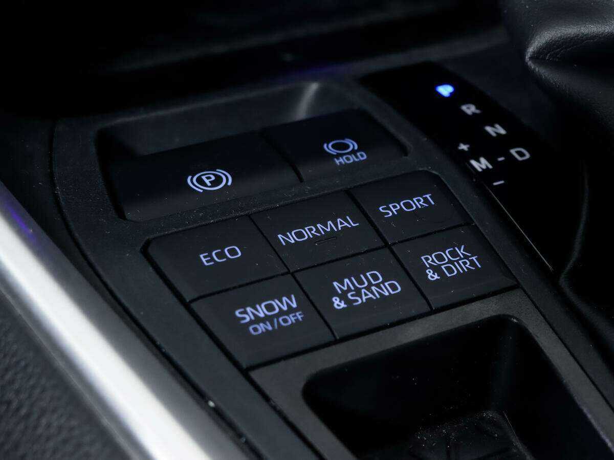 Toyota RAV4 2021 года с пробегом. Фото: #14