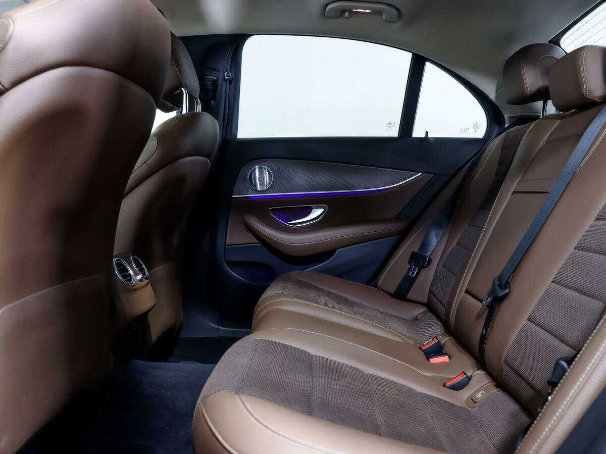 Mercedes-Benz E-Класс 2016 года с пробегом. Фото: #10