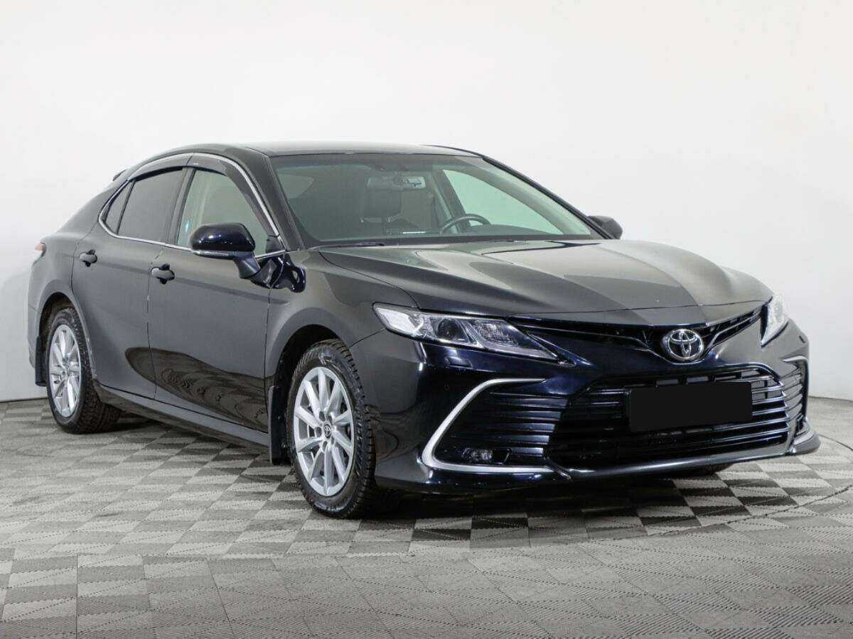Toyota Camry 2021 года с пробегом. Фото: #2