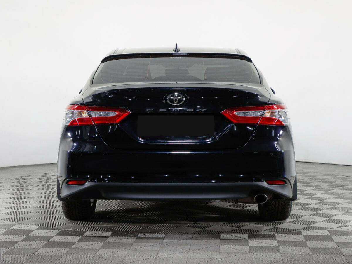 Toyota Camry 2021 года с пробегом. Фото: #4