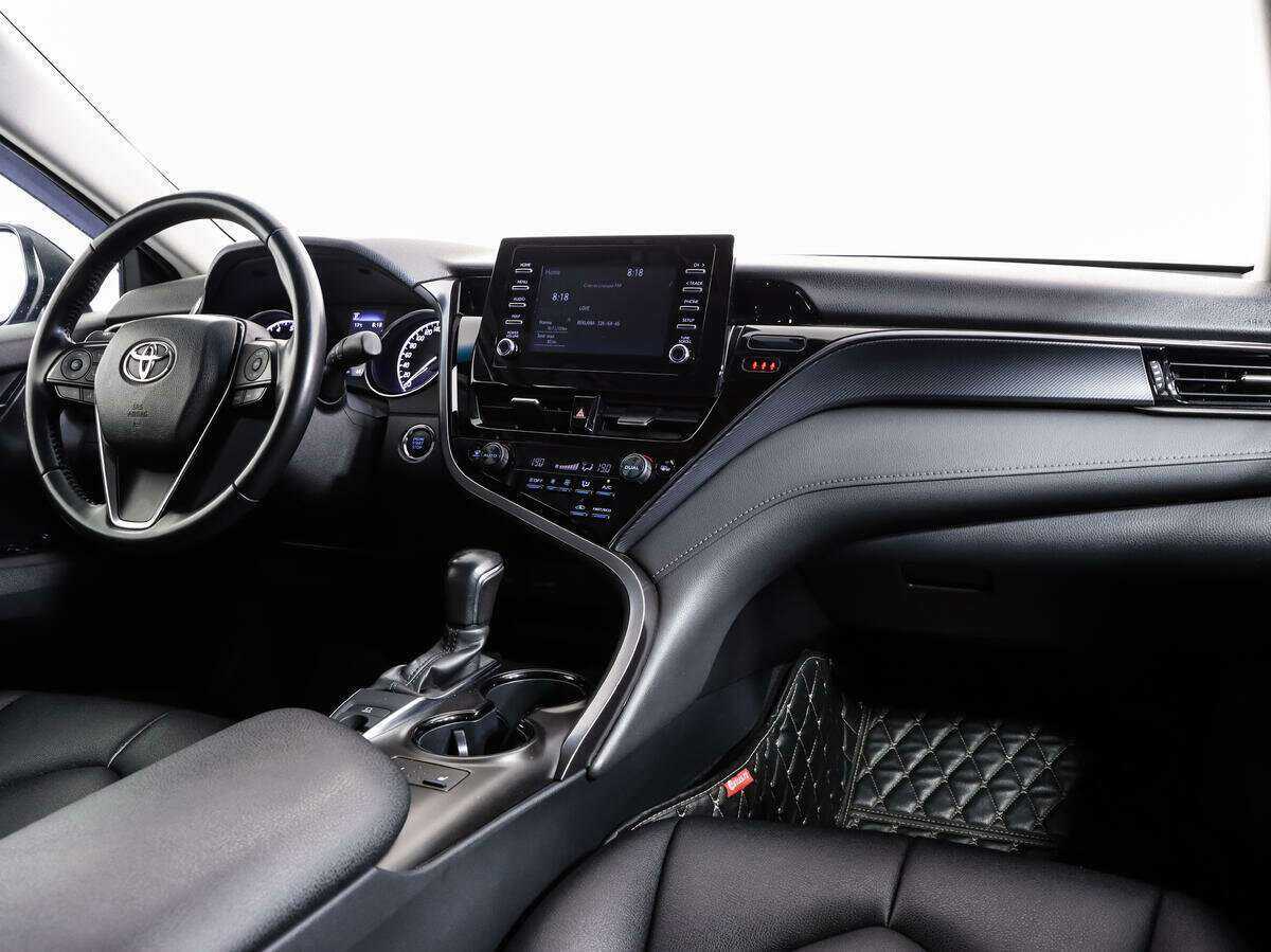 Toyota Camry 2021 года с пробегом. Фото: #6