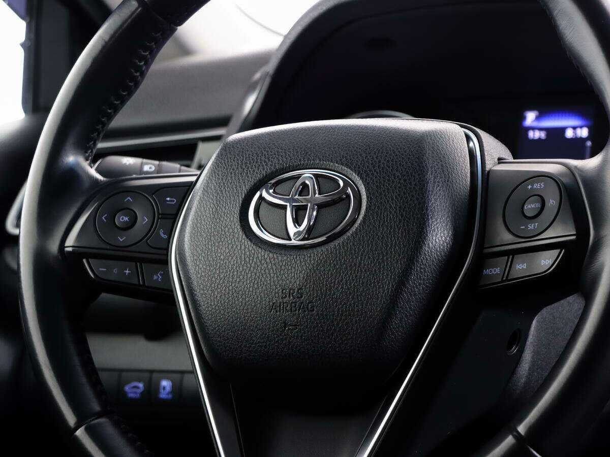 Toyota Camry 2021 года с пробегом. Фото: #12