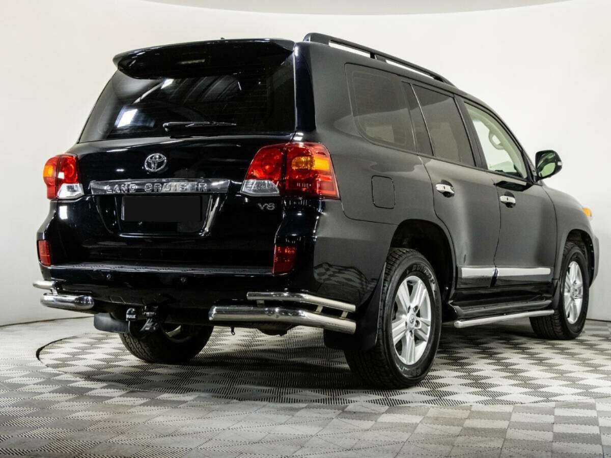 Toyota Land Cruiser 2014 года с пробегом. Фото: #3
