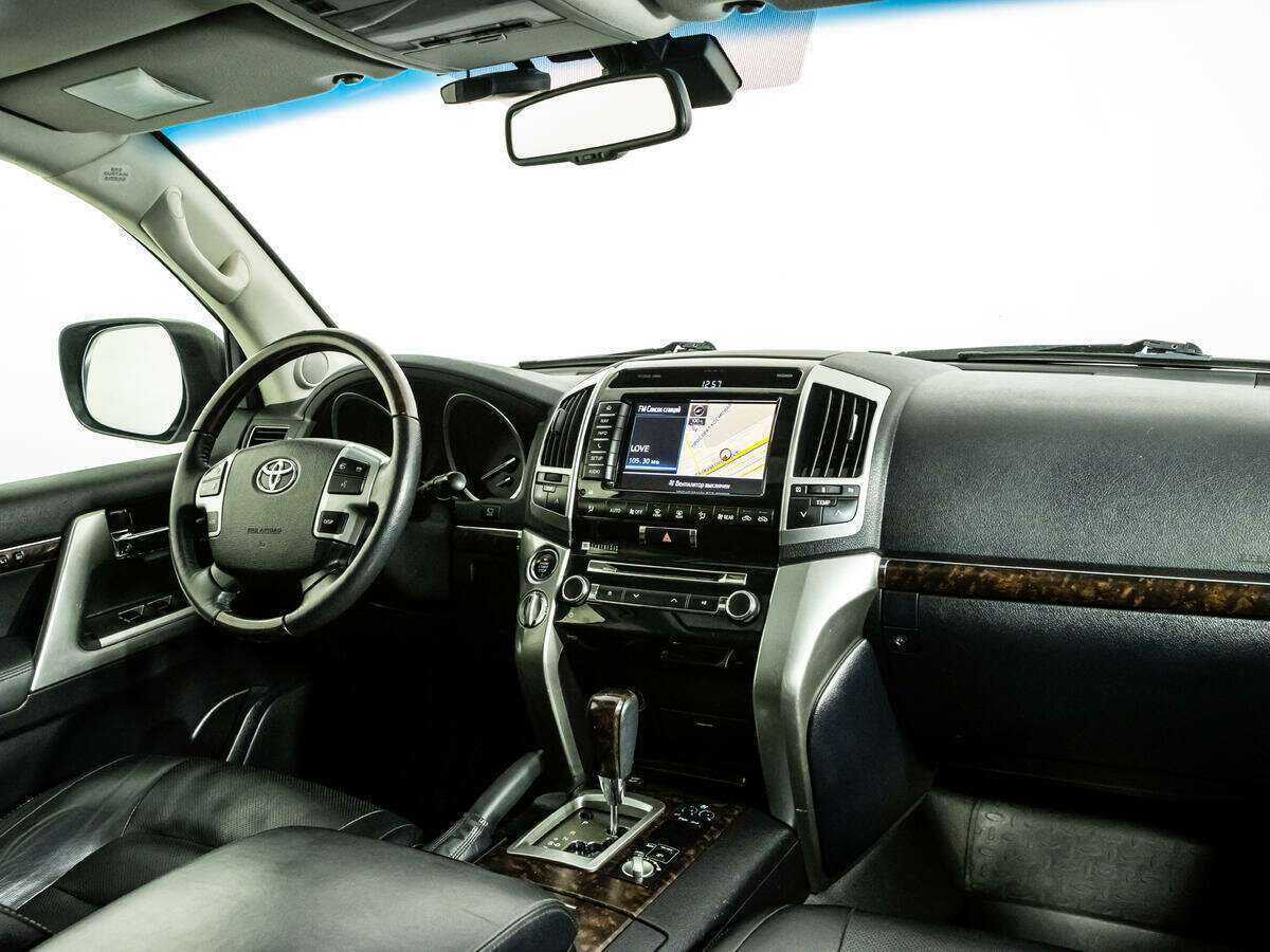Toyota Land Cruiser 2014 года с пробегом. Фото: #6