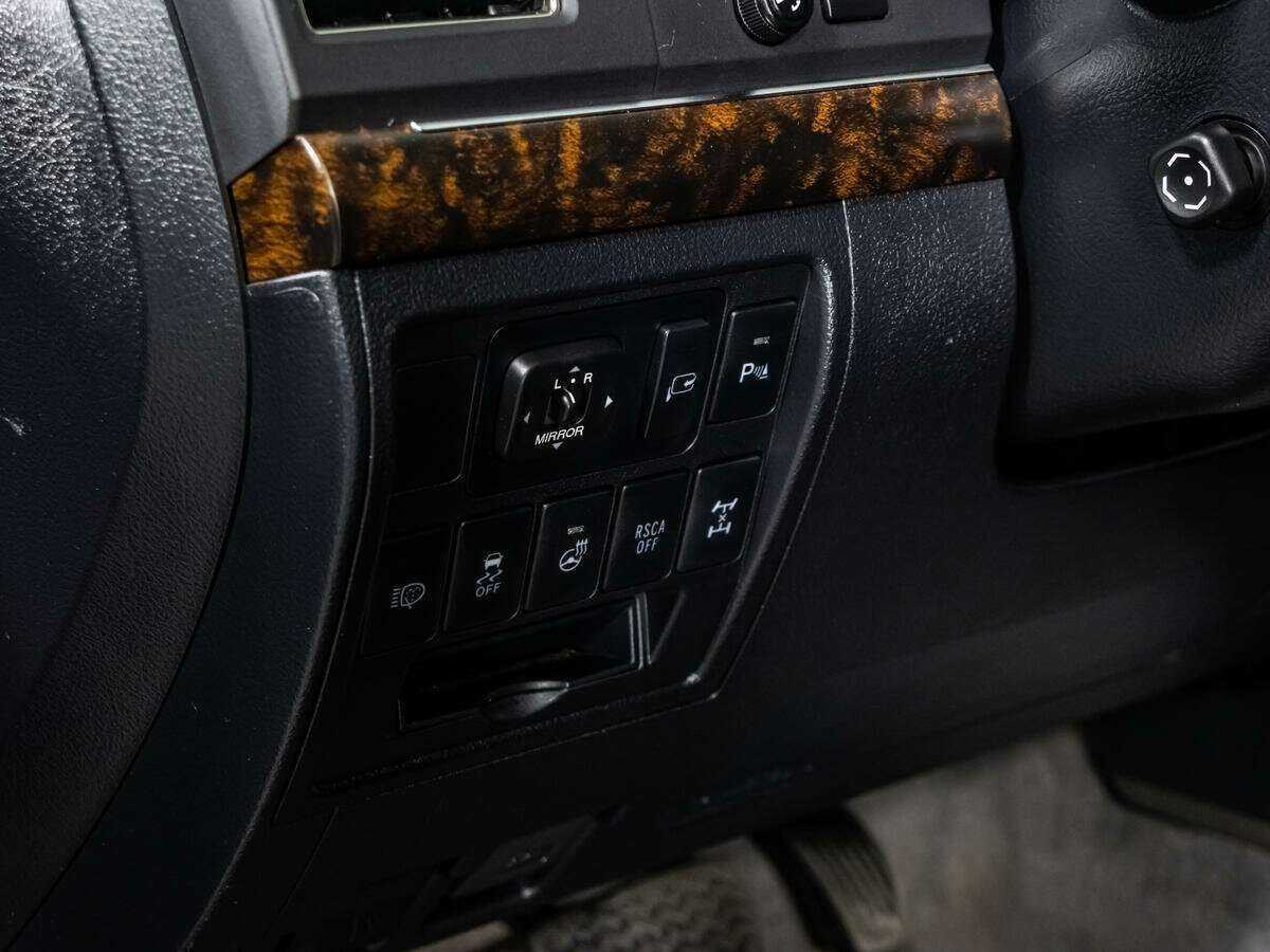 Toyota Land Cruiser 2014 года с пробегом. Фото: #13