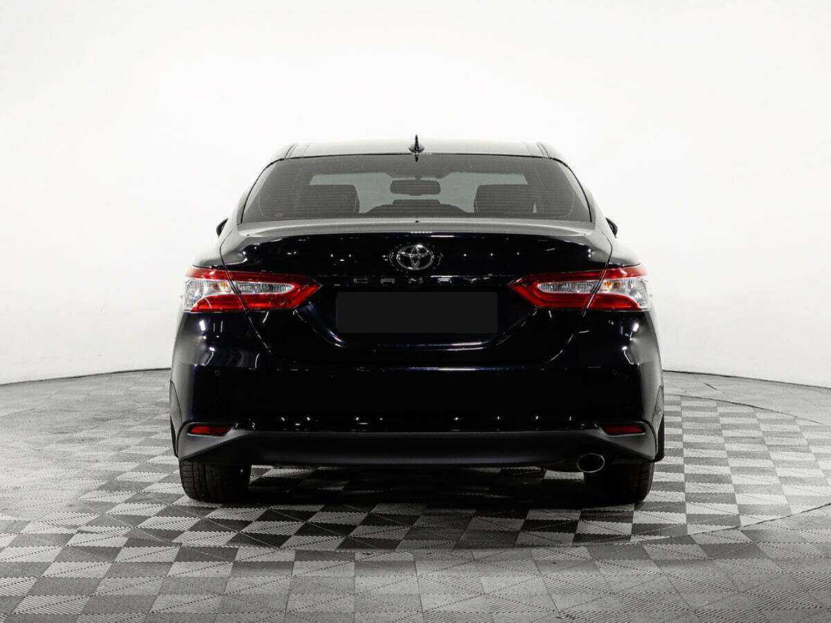 Toyota Camry 2021 года с пробегом. Фото: #5