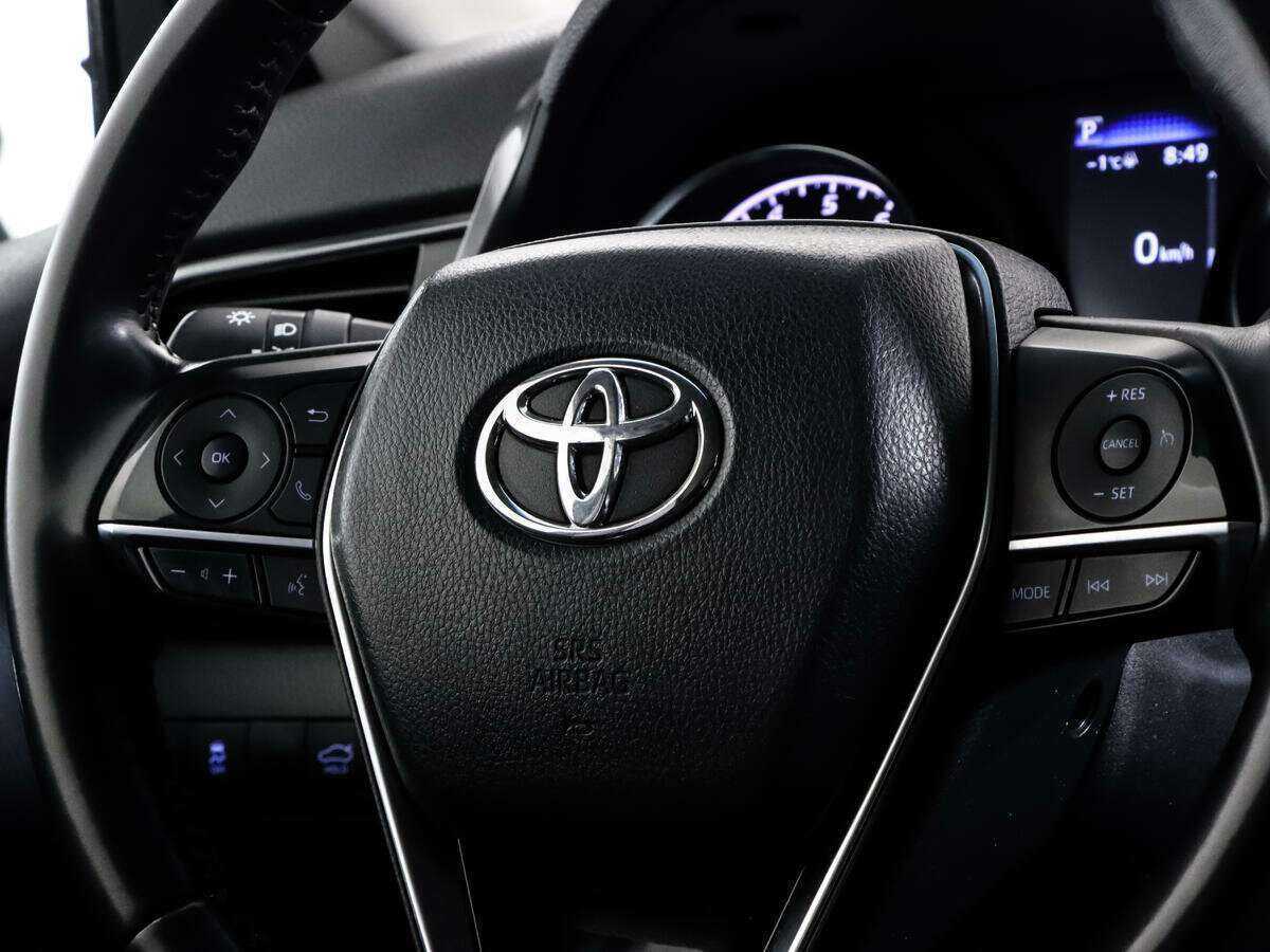 Toyota Camry 2021 года с пробегом. Фото: #12