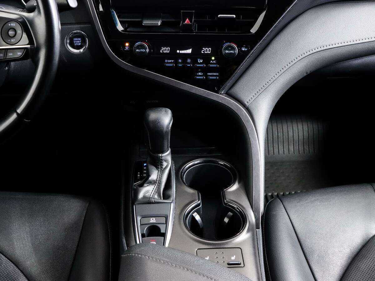 Toyota Camry 2021 года с пробегом. Фото: #14