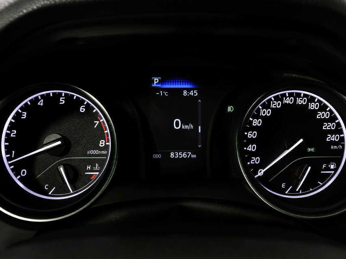 Toyota Camry 2021 года с пробегом. Фото: #19