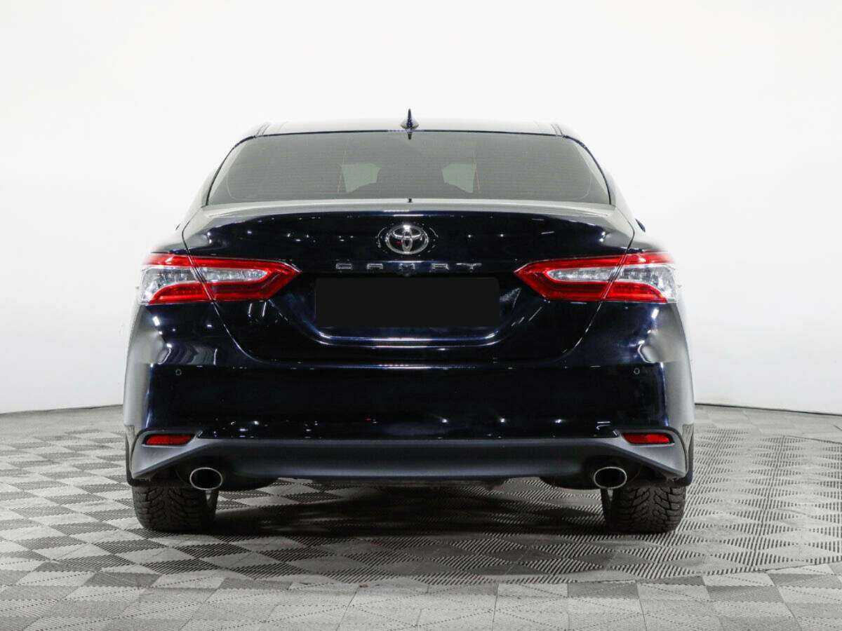 Toyota Camry 2019 года с пробегом. Фото: #4