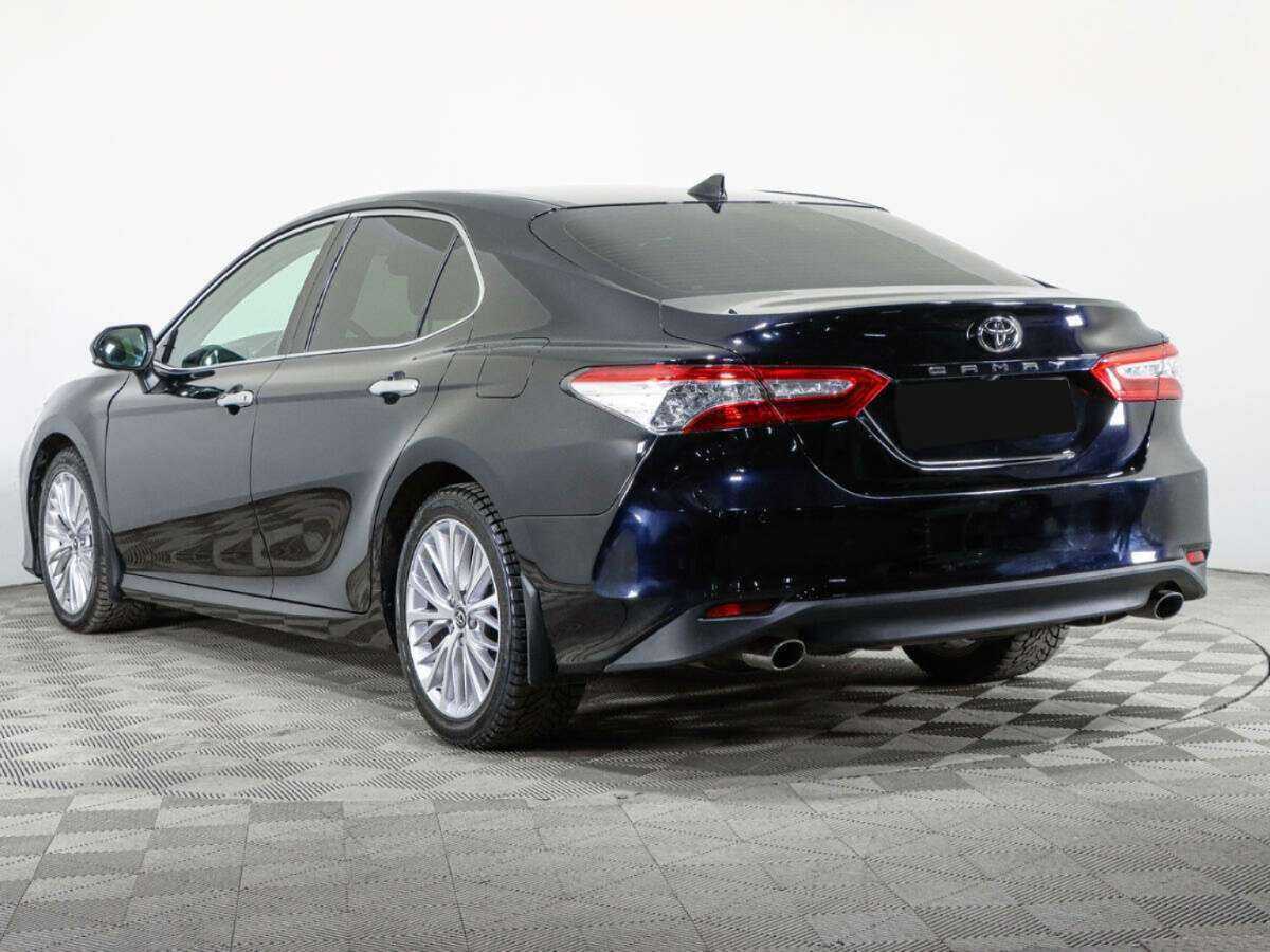 Toyota Camry 2019 года с пробегом. Фото: #5