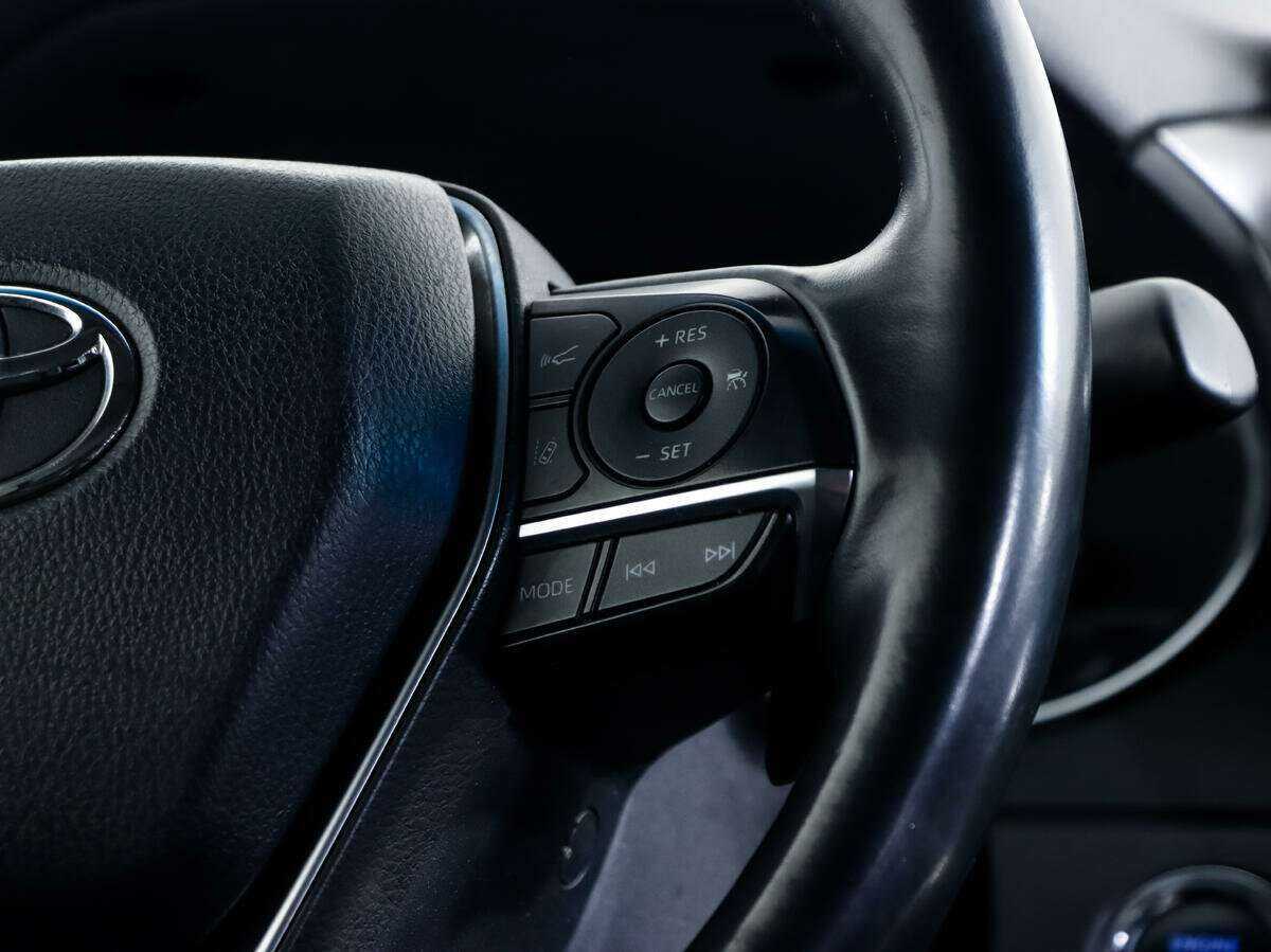 Toyota Camry 2019 года с пробегом. Фото: #8