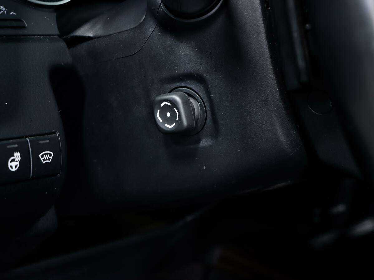 Toyota Camry 2019 года с пробегом. Фото: #12