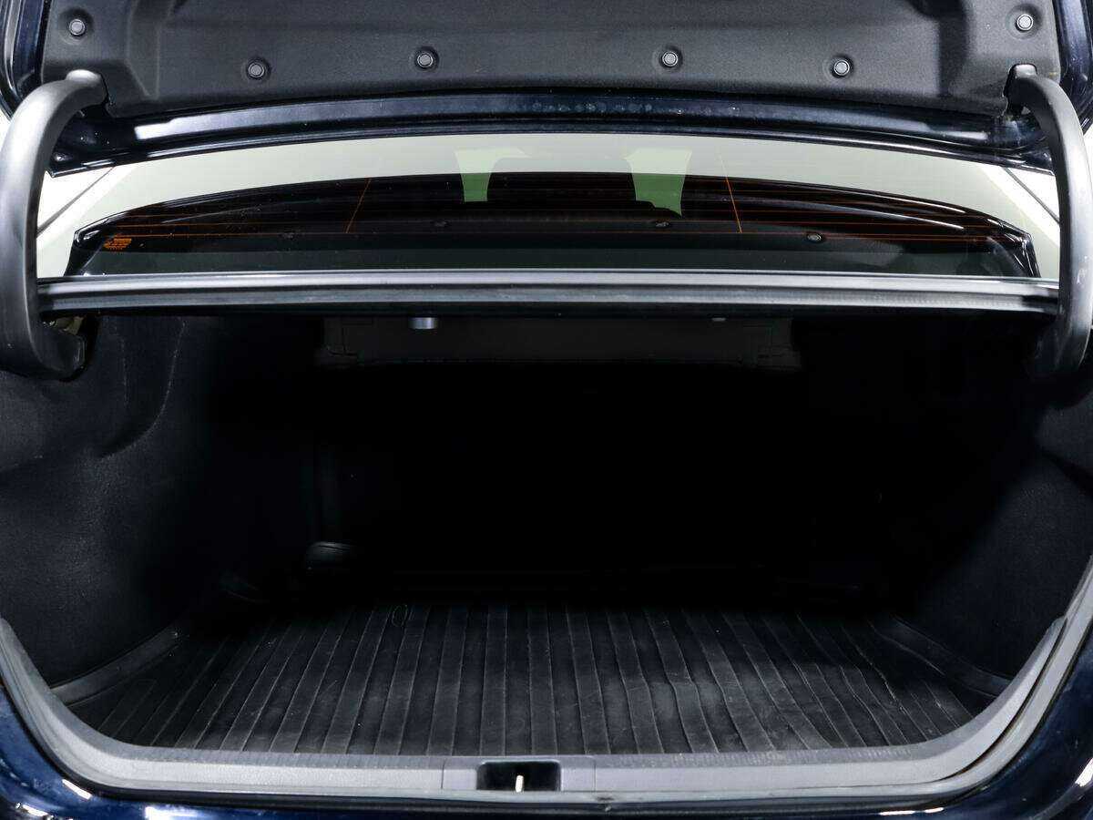 Toyota Camry 2019 года с пробегом. Фото: #18