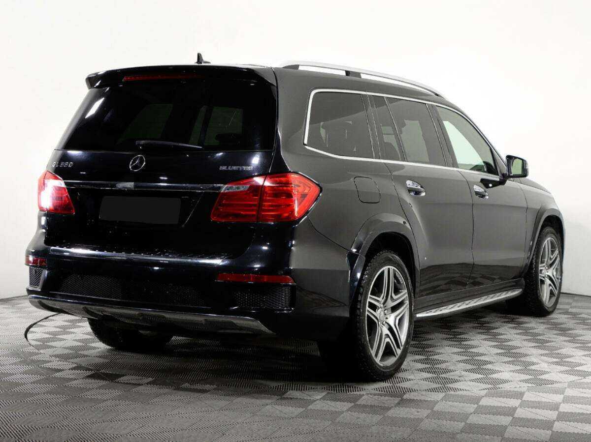 Mercedes-Benz GL-Класс 2015 года с пробегом. Фото: #3