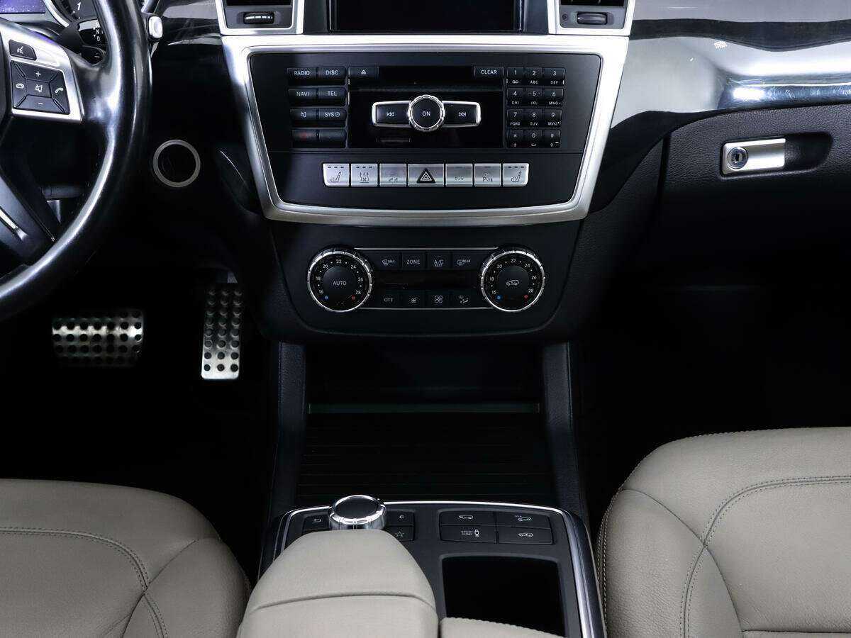 Mercedes-Benz GL-Класс 2015 года с пробегом. Фото: #9