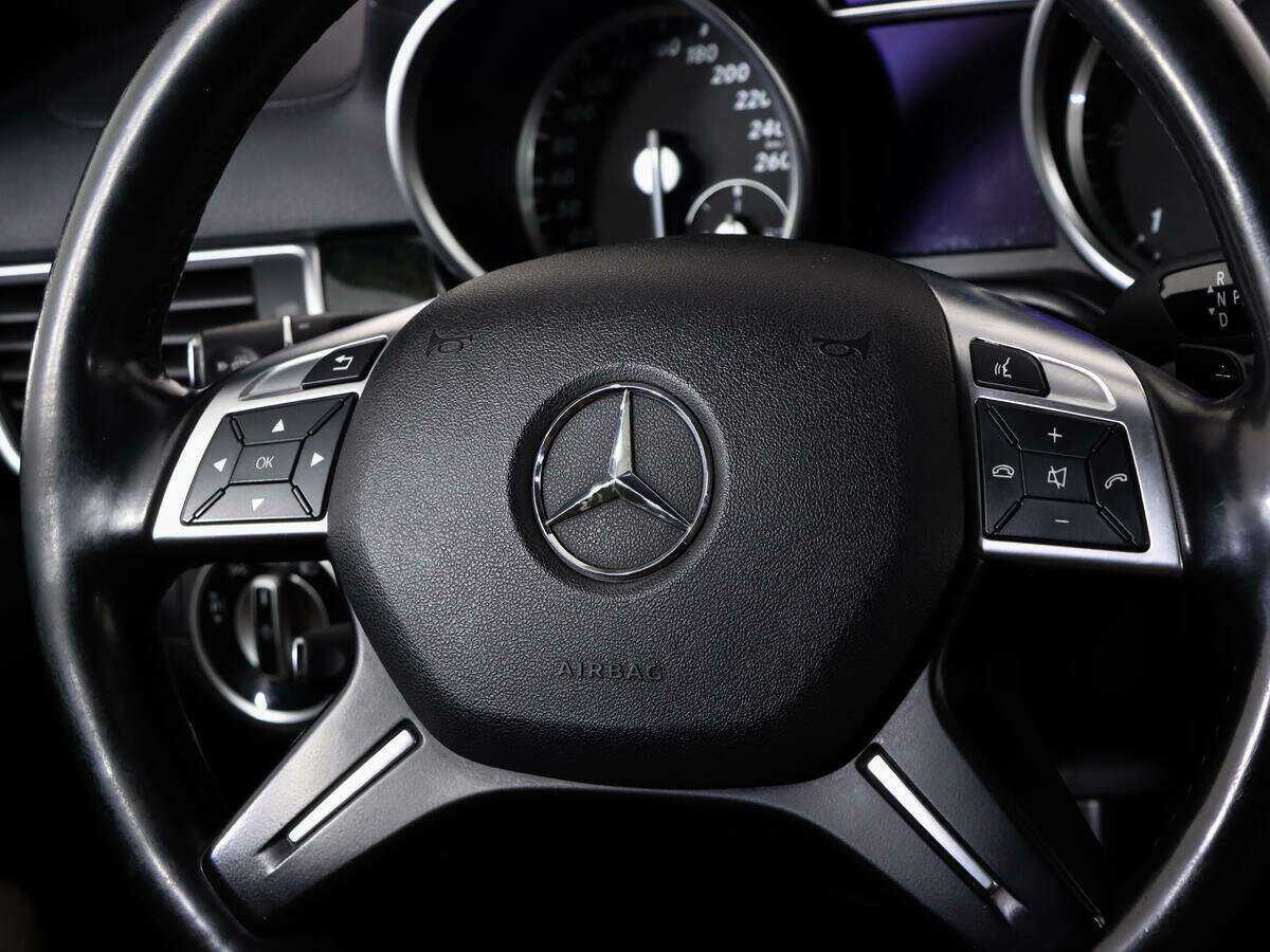 Mercedes-Benz GL-Класс 2015 года с пробегом. Фото: #10