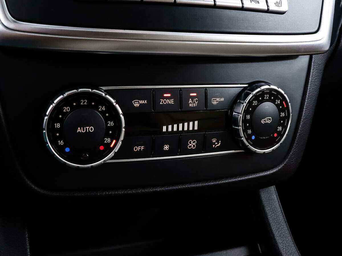 Mercedes-Benz GL-Класс 2015 года с пробегом. Фото: #13