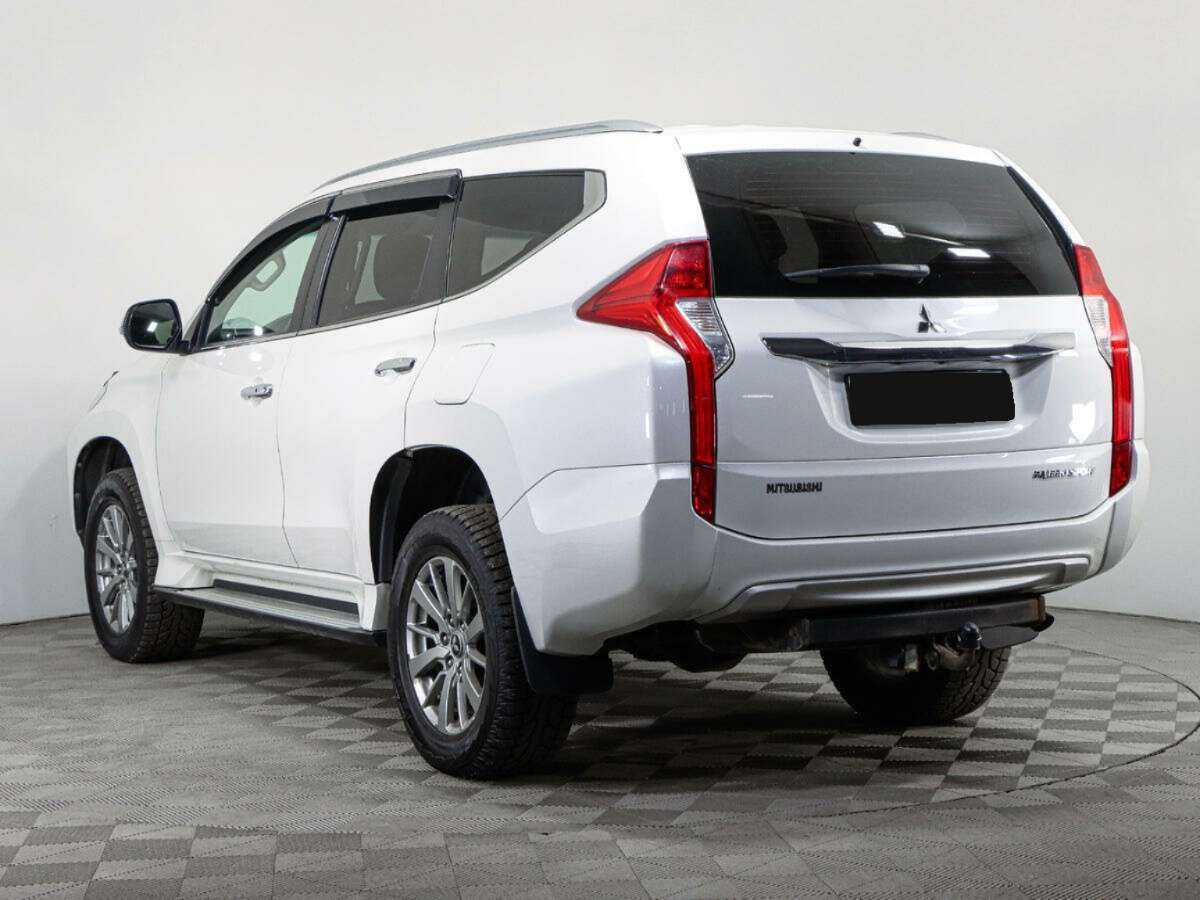 Mitsubishi Pajero Sport 2018 года с пробегом. Фото: #6