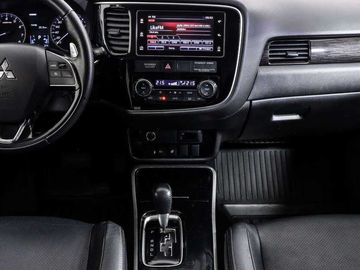 Mitsubishi Outlander 2018 года с пробегом. Фото: #10