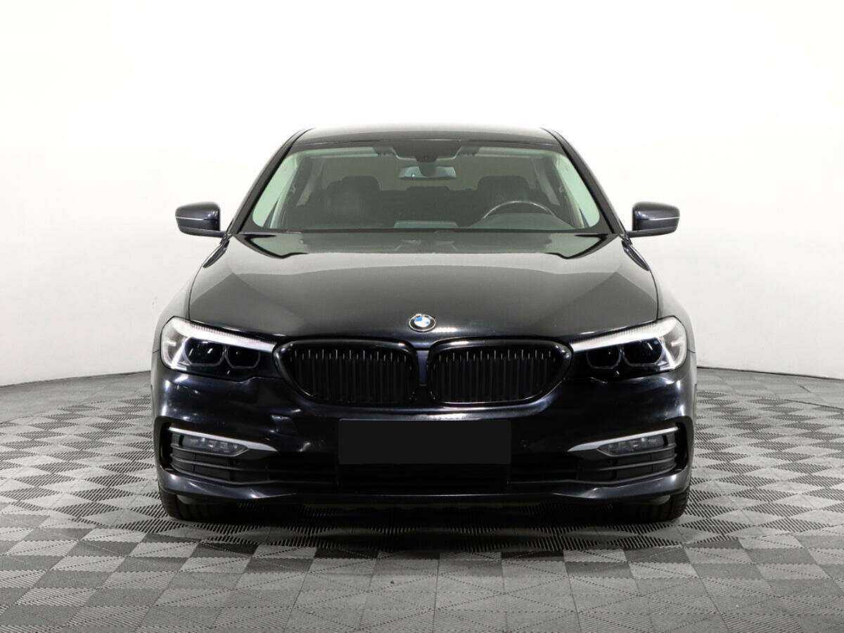BMW 5 серии 2020 года с пробегом. Фото: #1