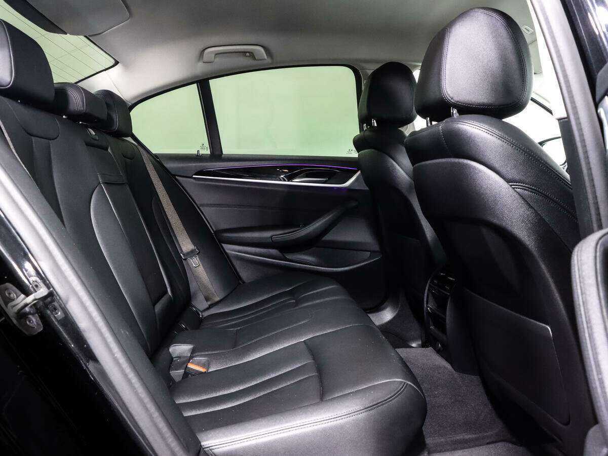 BMW 5 серии 2020 года с пробегом. Фото: #9