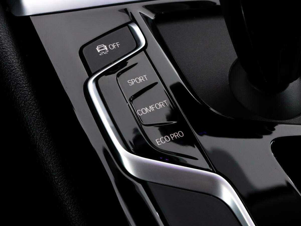 BMW 5 серии 2020 года с пробегом. Фото: #11