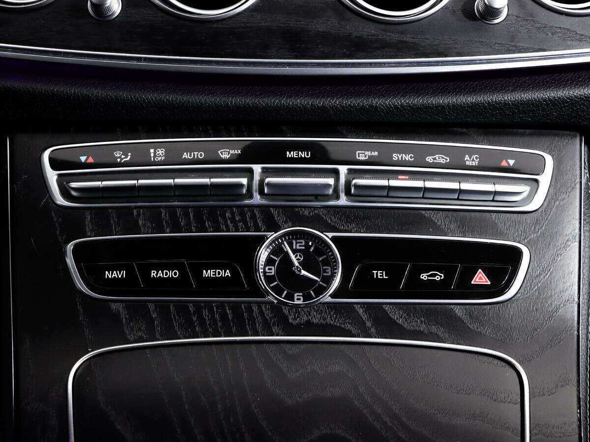 Mercedes-Benz E-Класс 2019 года с пробегом. Фото: #12