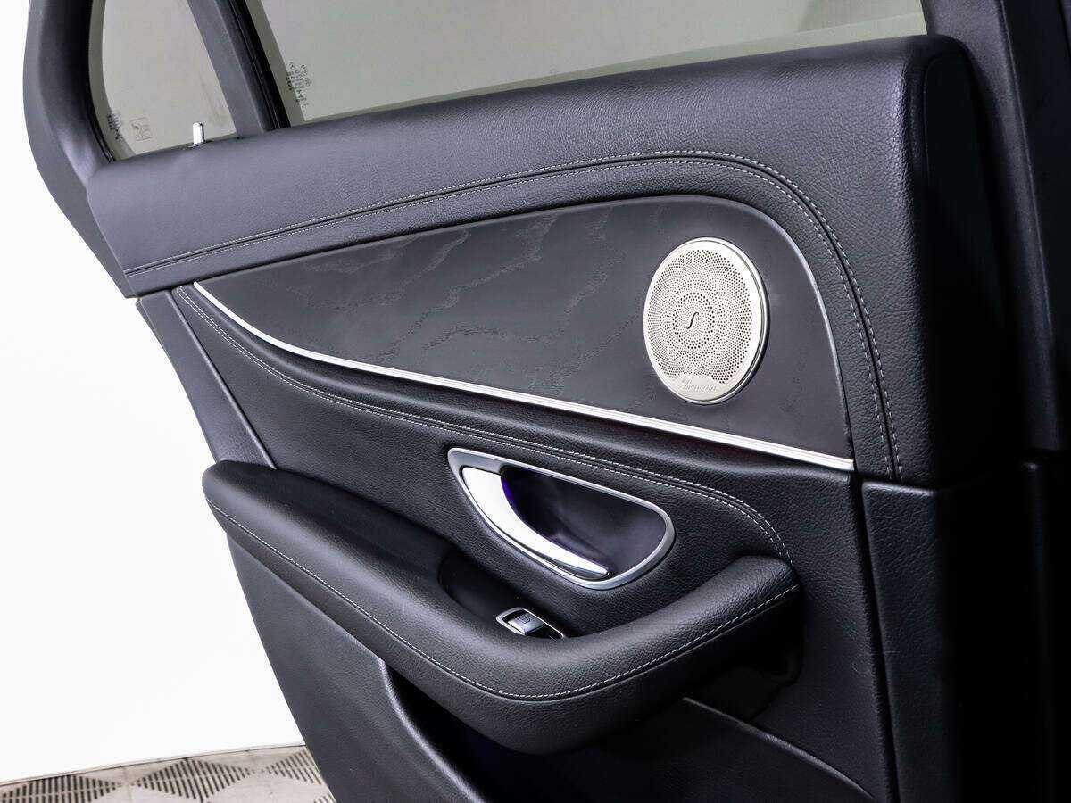 Mercedes-Benz E-Класс 2019 года с пробегом. Фото: #21