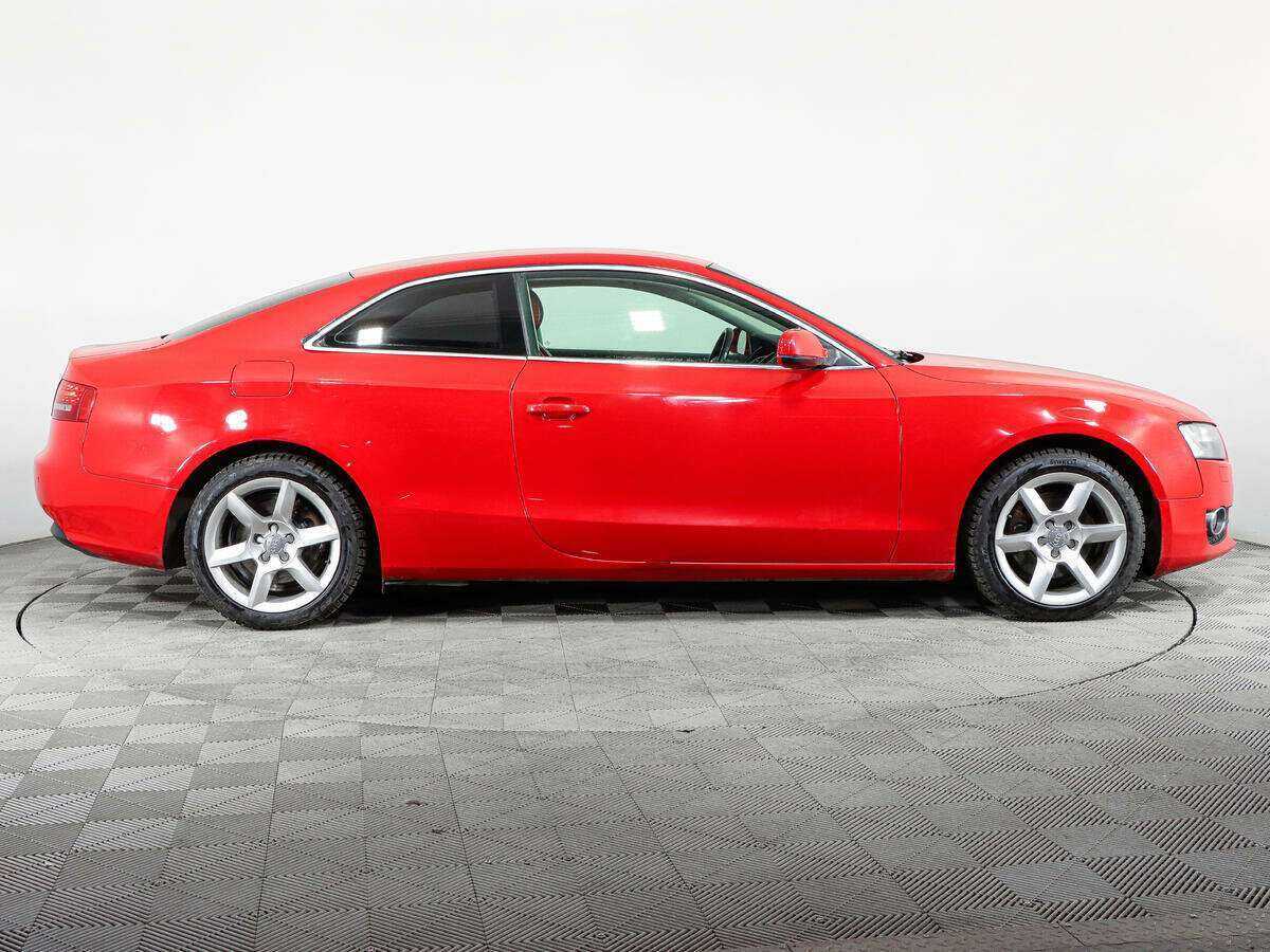 Audi A5 2010 года с пробегом. Фото: #3