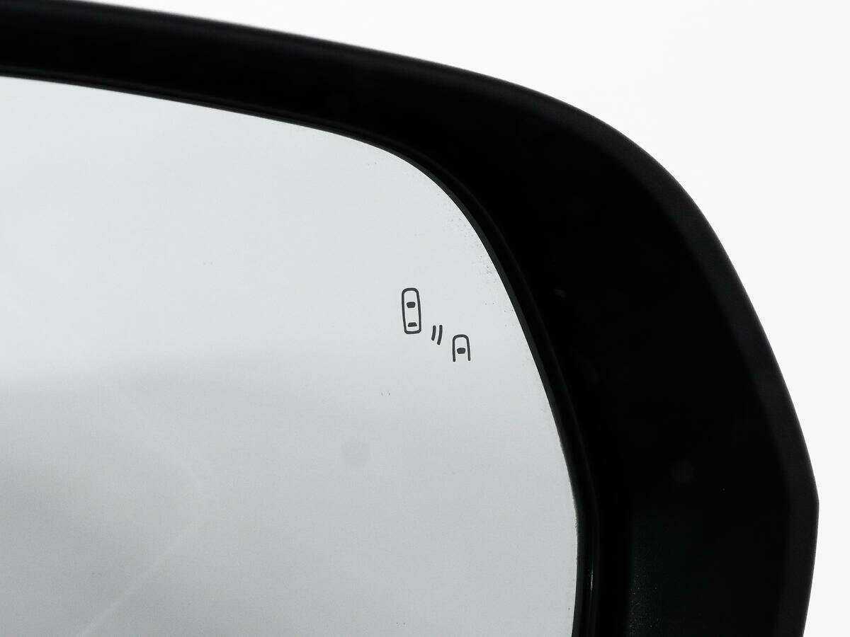 Mitsubishi Pajero Sport 2017 года с пробегом. Фото: #18