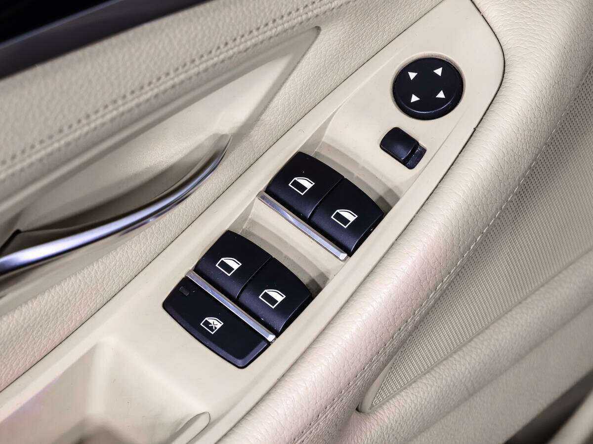 BMW 5 серии 2012 года с пробегом. Фото: #21