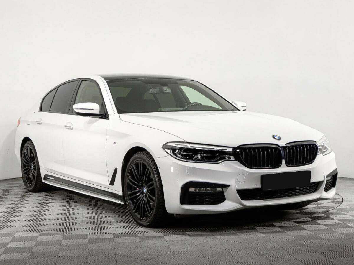BMW 5 серии 2017 года с пробегом. Фото: #2
