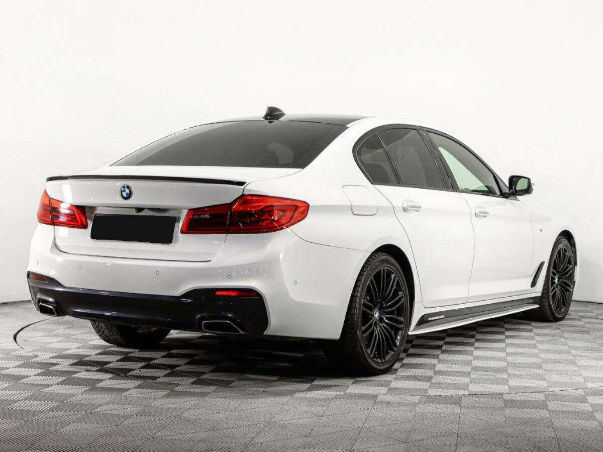 BMW 5 серии 2017 года с пробегом. Фото: #3