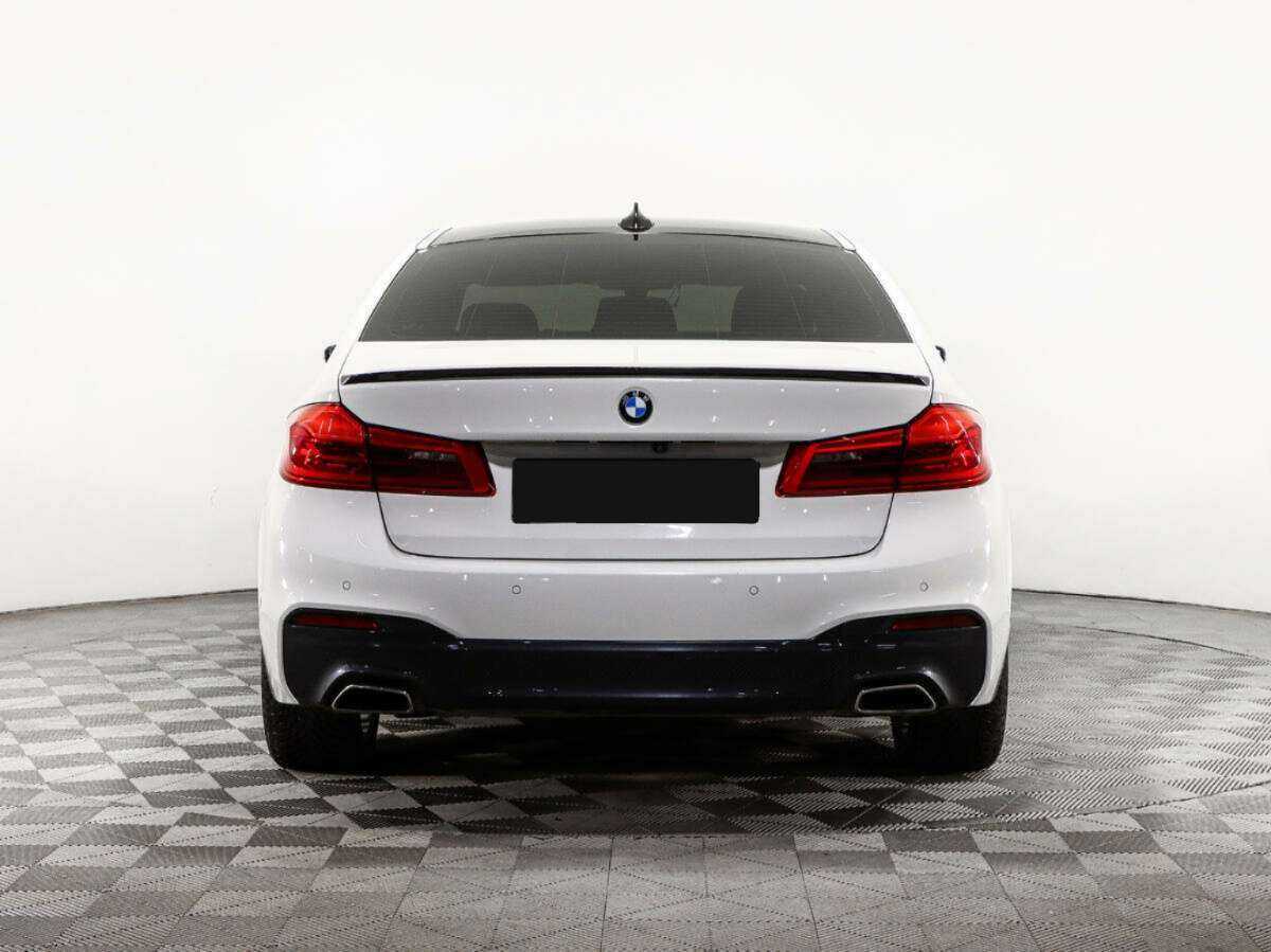 BMW 5 серии 2017 года с пробегом. Фото: #4
