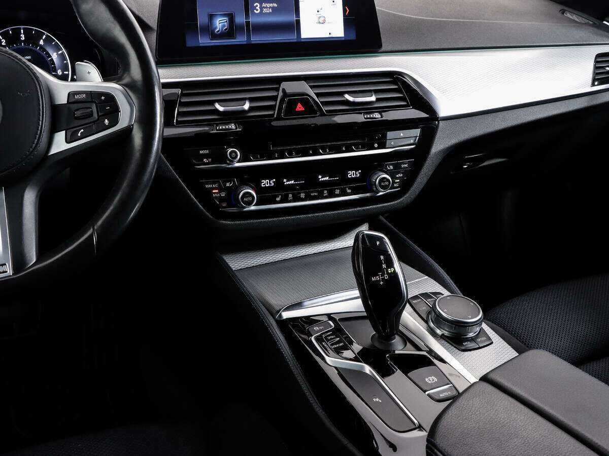 BMW 5 серии 2017 года с пробегом. Фото: #9
