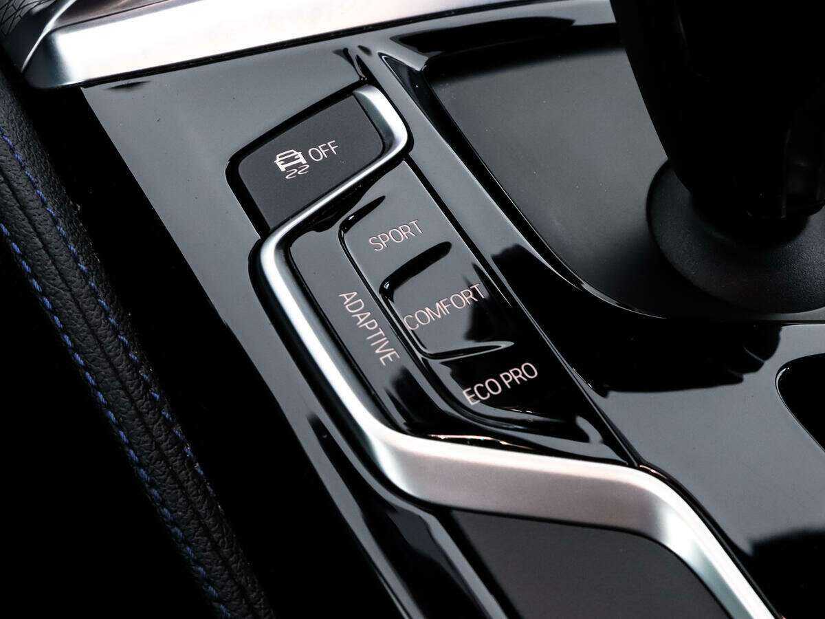 BMW 5 серии 2017 года с пробегом. Фото: #12