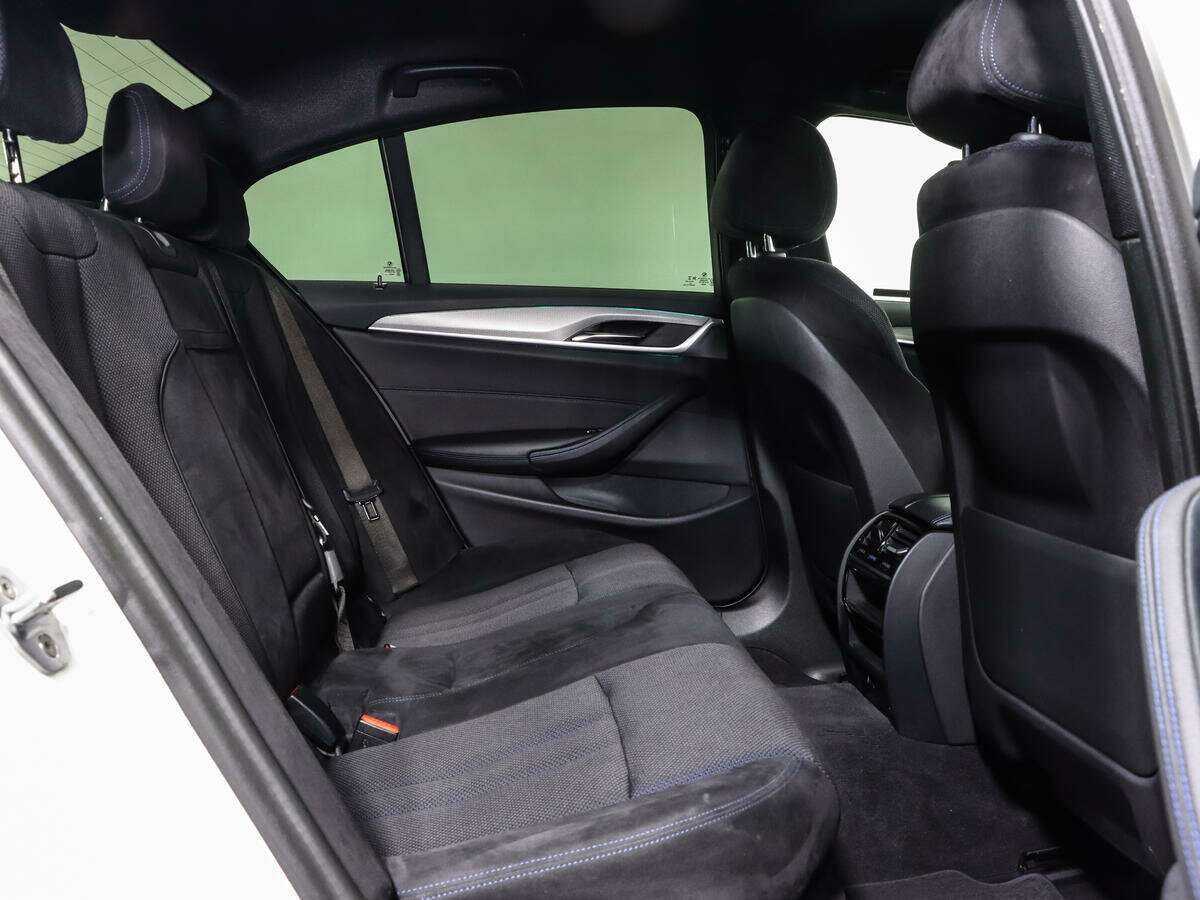 BMW 5 серии 2017 года с пробегом. Фото: #16