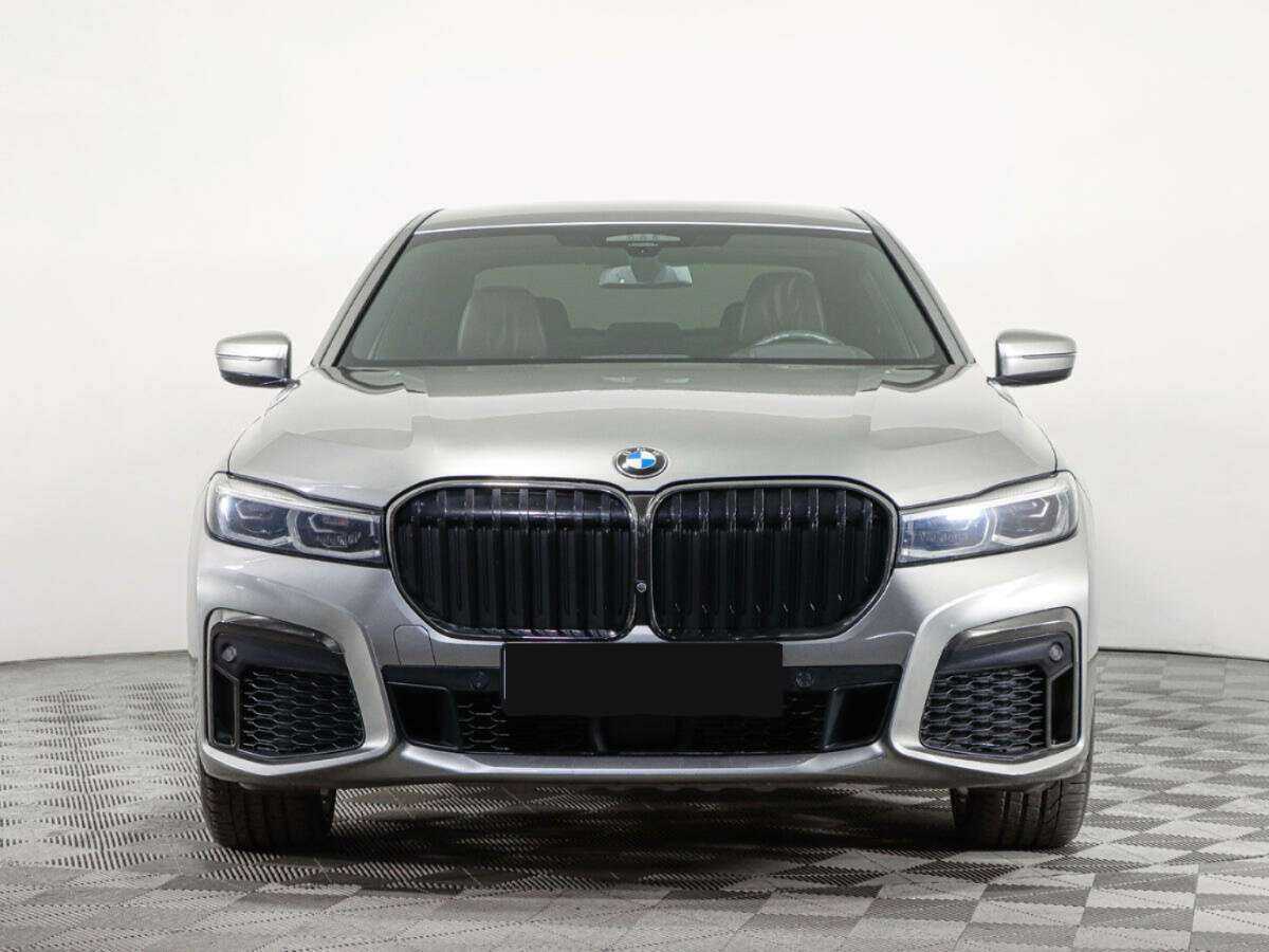BMW 7 серии 2020 года с пробегом. Фото: #1