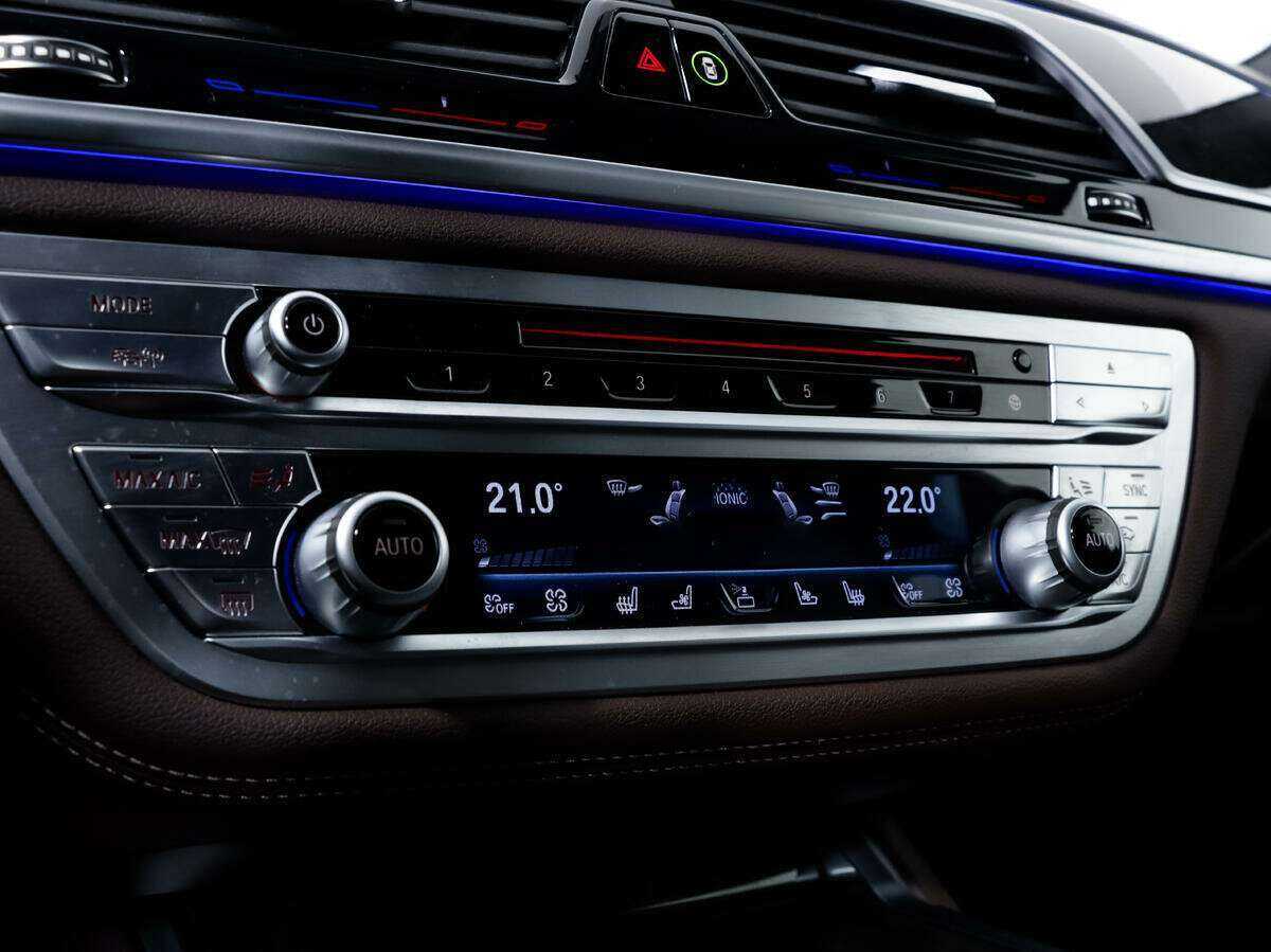 BMW 7 серии 2020 года с пробегом. Фото: #16