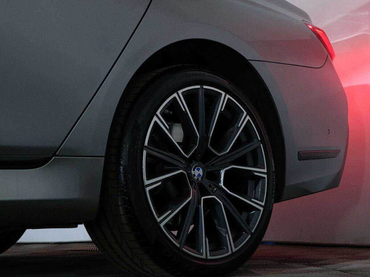 BMW 7 серии 2020 года с пробегом. Фото: #30