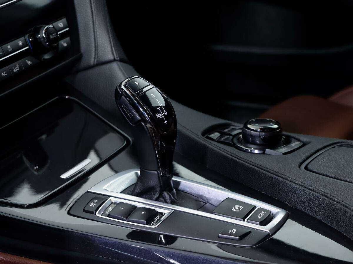 BMW 6 серии 2013 года с пробегом. Фото: #11