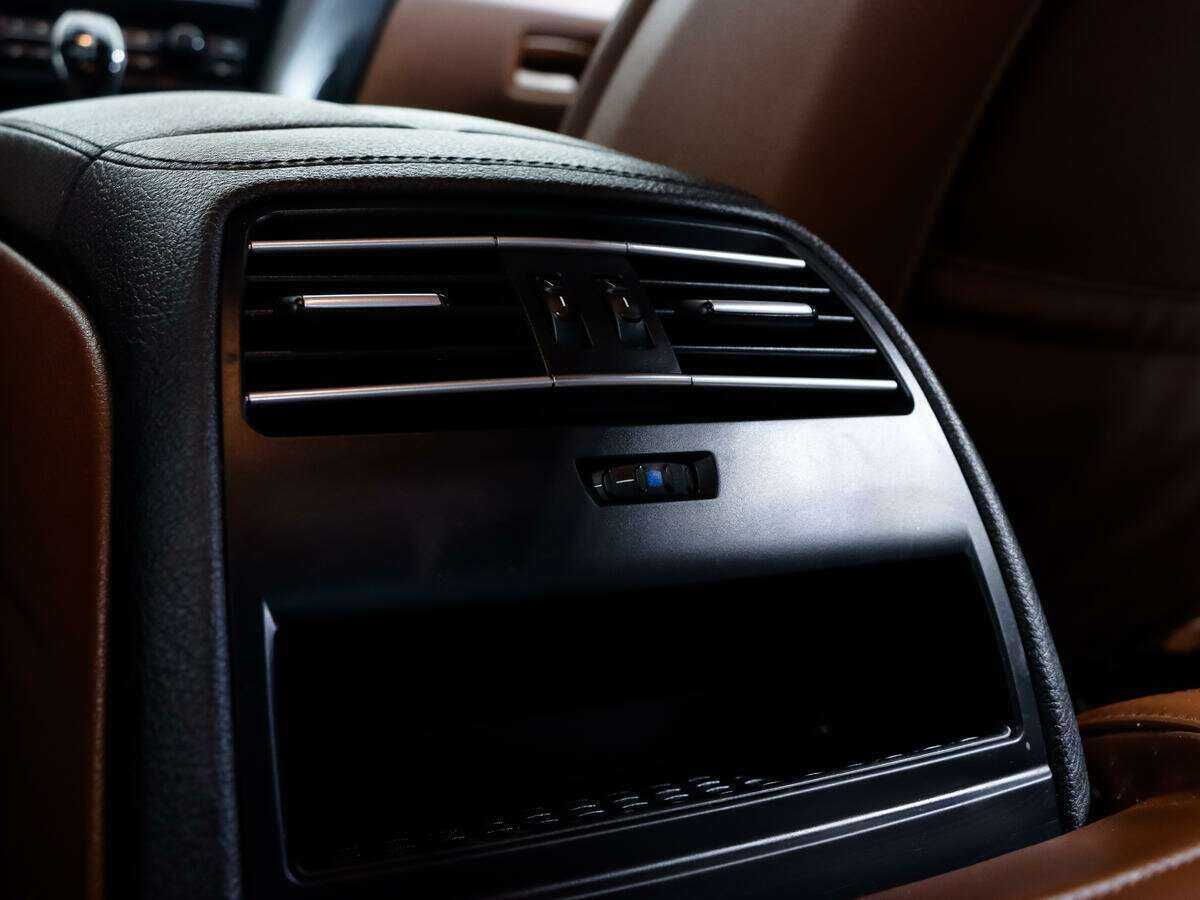 BMW 6 серии 2013 года с пробегом. Фото: #22