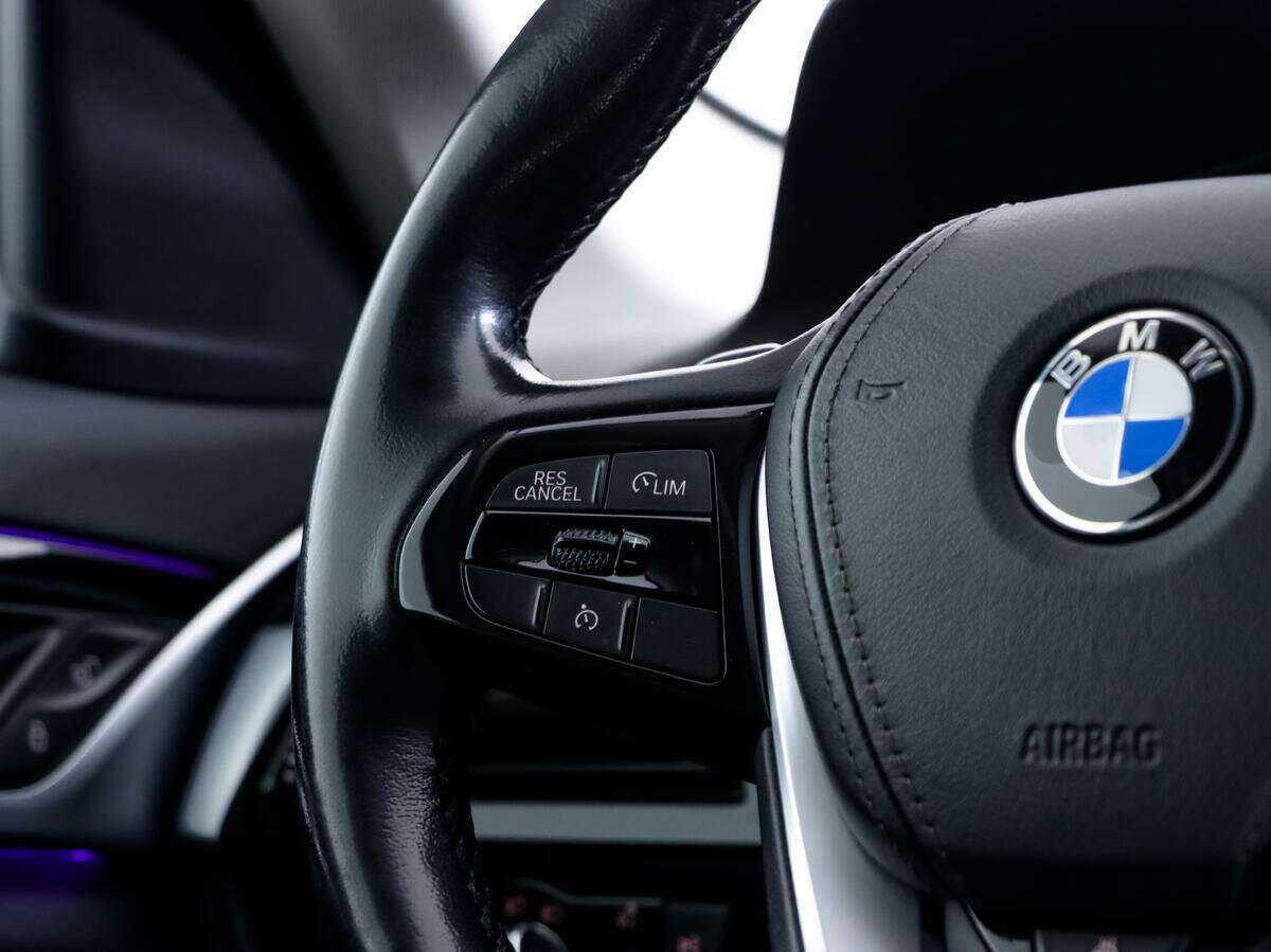 BMW 5 серии 2019 года с пробегом. Фото: #15