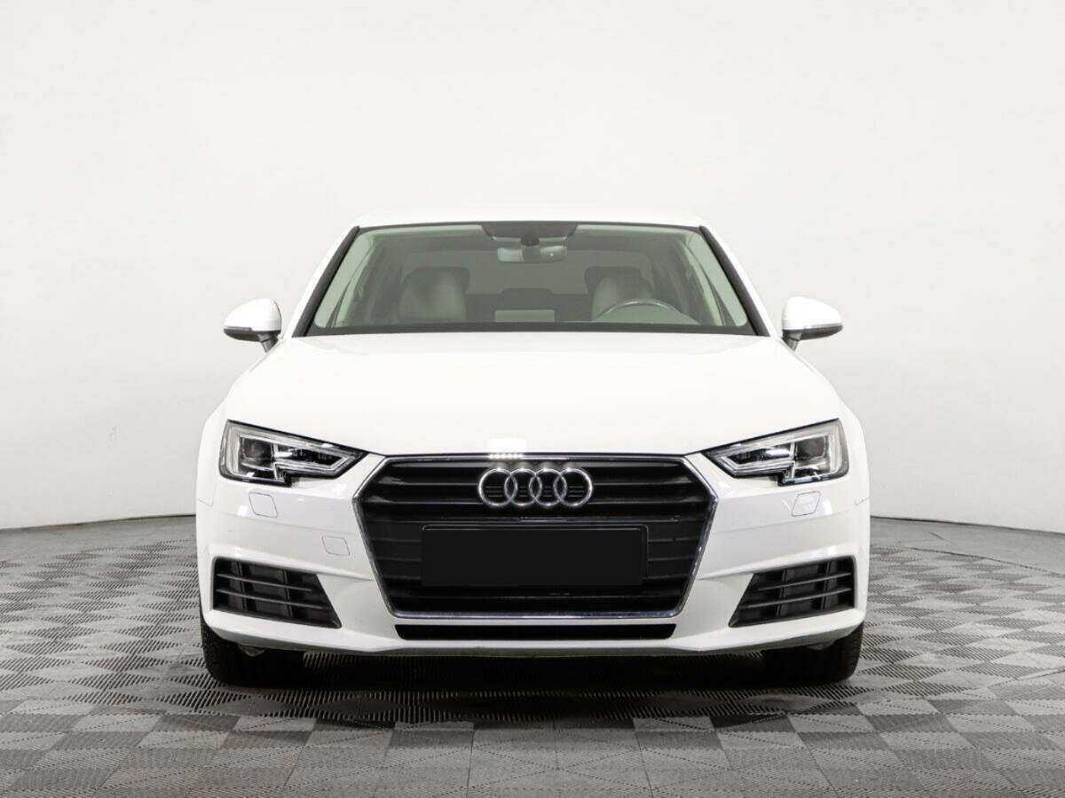 Audi A4 2019 года с пробегом. Фото: #1