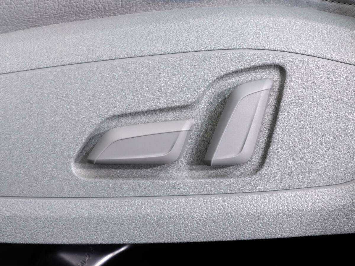 Audi A4 2019 года с пробегом. Фото: #16