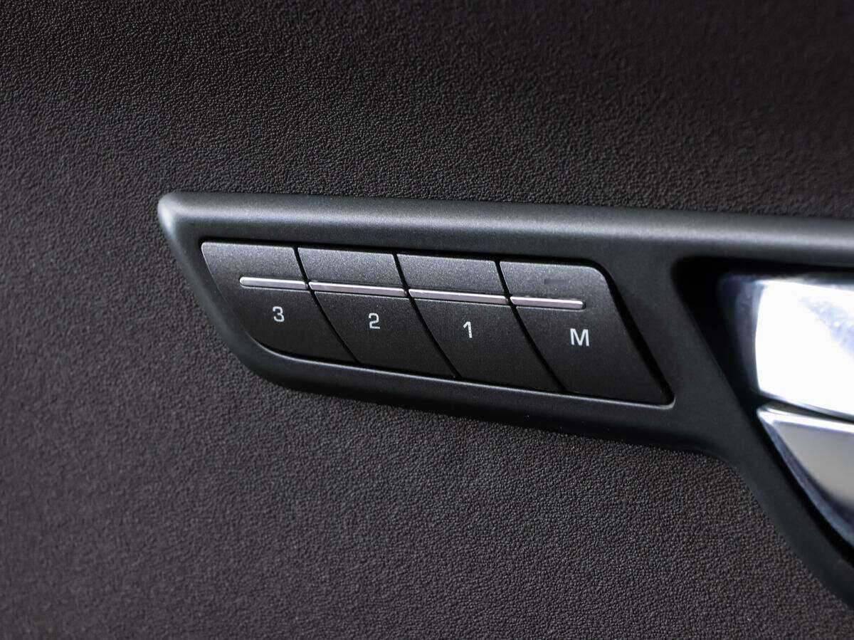 Land Rover Range Rover Evoque 2011 года с пробегом. Фото: #16