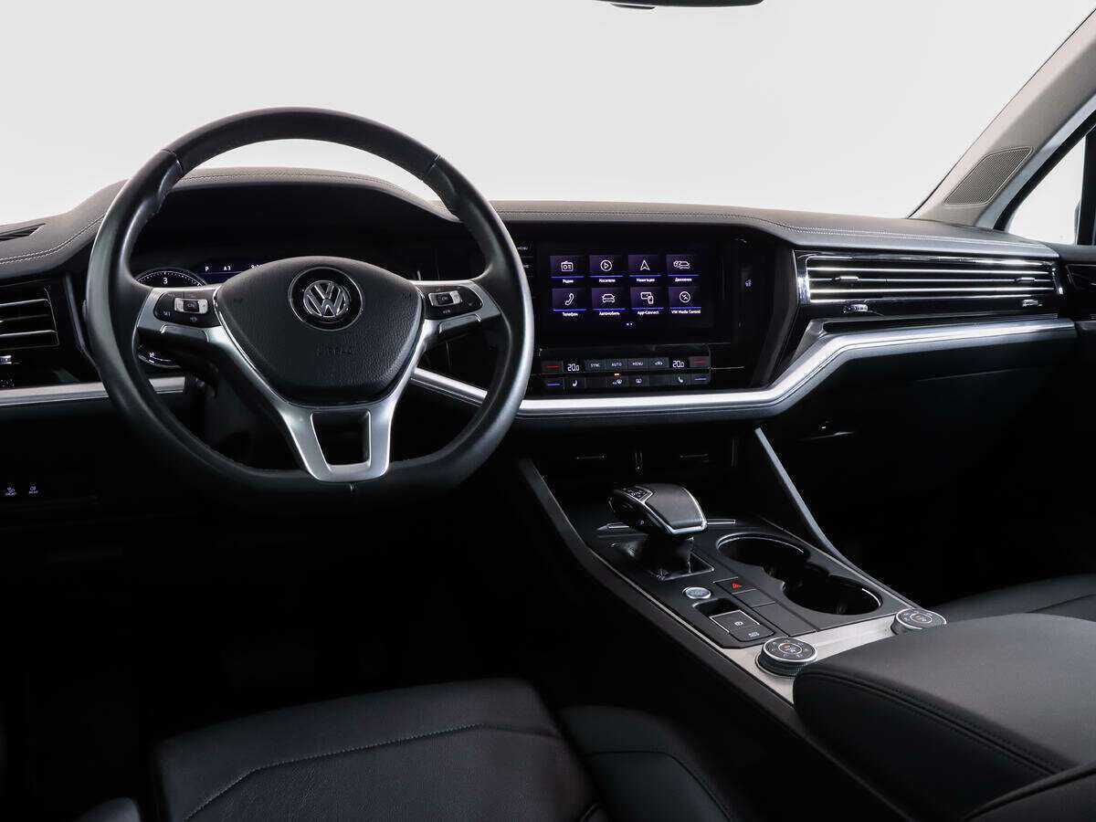 Volkswagen Touareg 2021 года с пробегом. Фото: #10